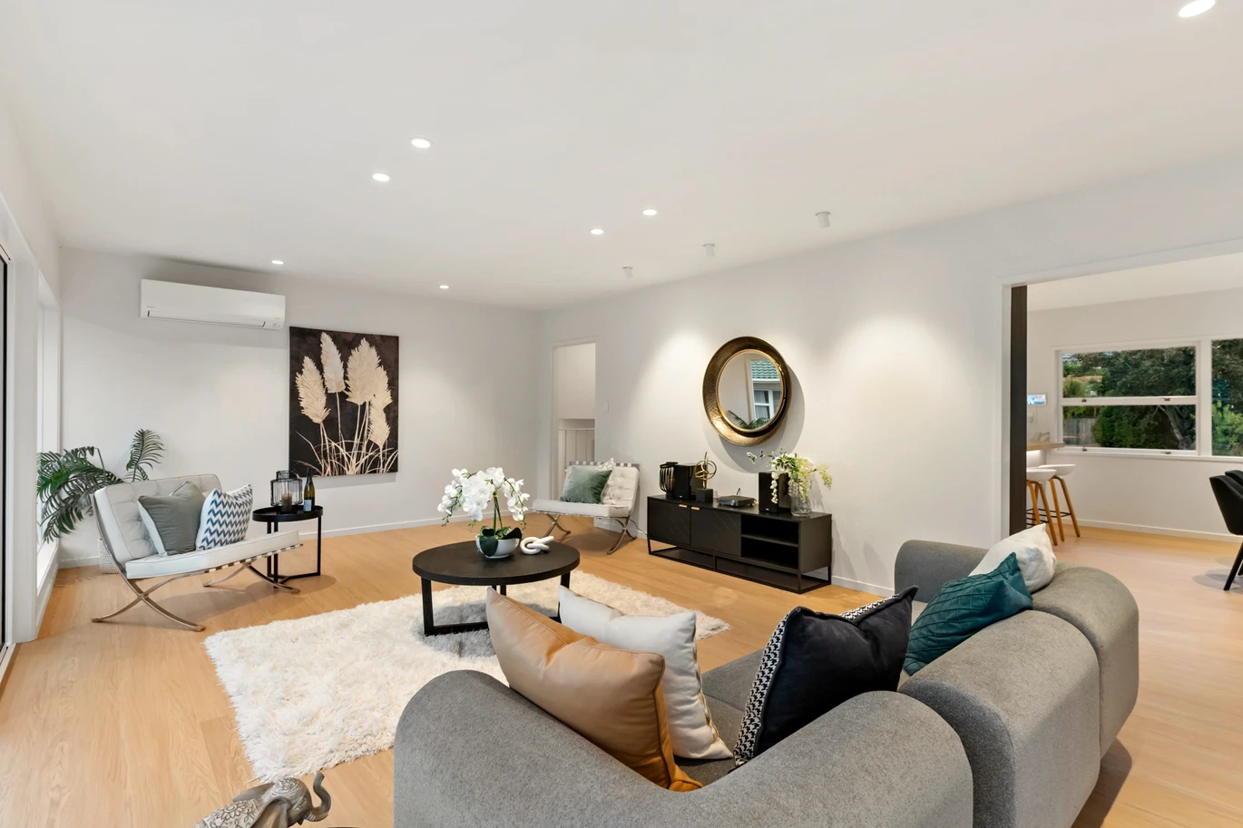 Renovated 4 beds 2 baths house on 733m2 section, Zoned for Westlake Girls High School and close to shops, supermarkets, sports facilities, motorway access, and just metres from Takapuna Golf Course, 20 Marywil Crescent, Hillcrest, Auckland