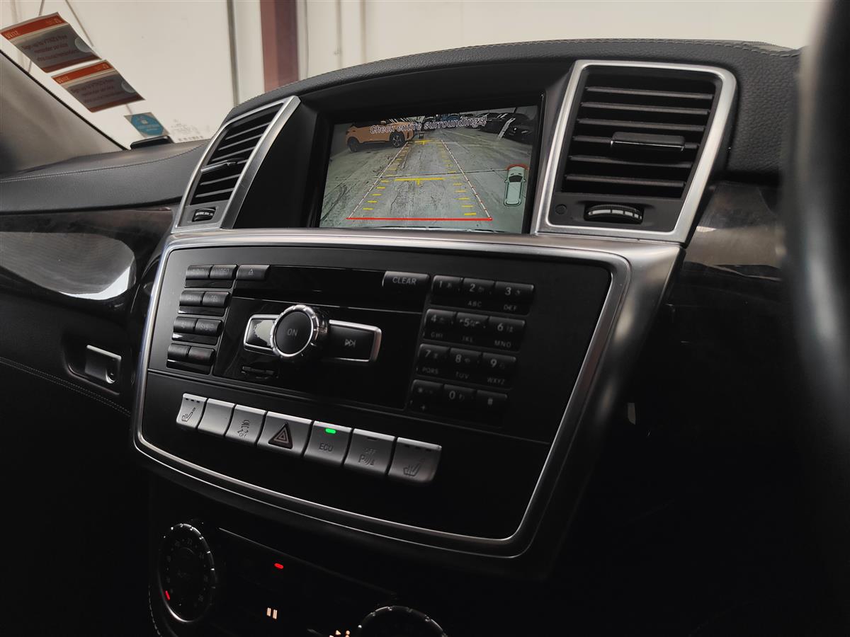 2013 Mercedes-Benz ML 350 V6 DIESEL/AWD/BLUETEC/LEATHERVERY TIDY RV/SUV Automatic, 5 seats, Diesel, 3,000 cc, 161,552 km