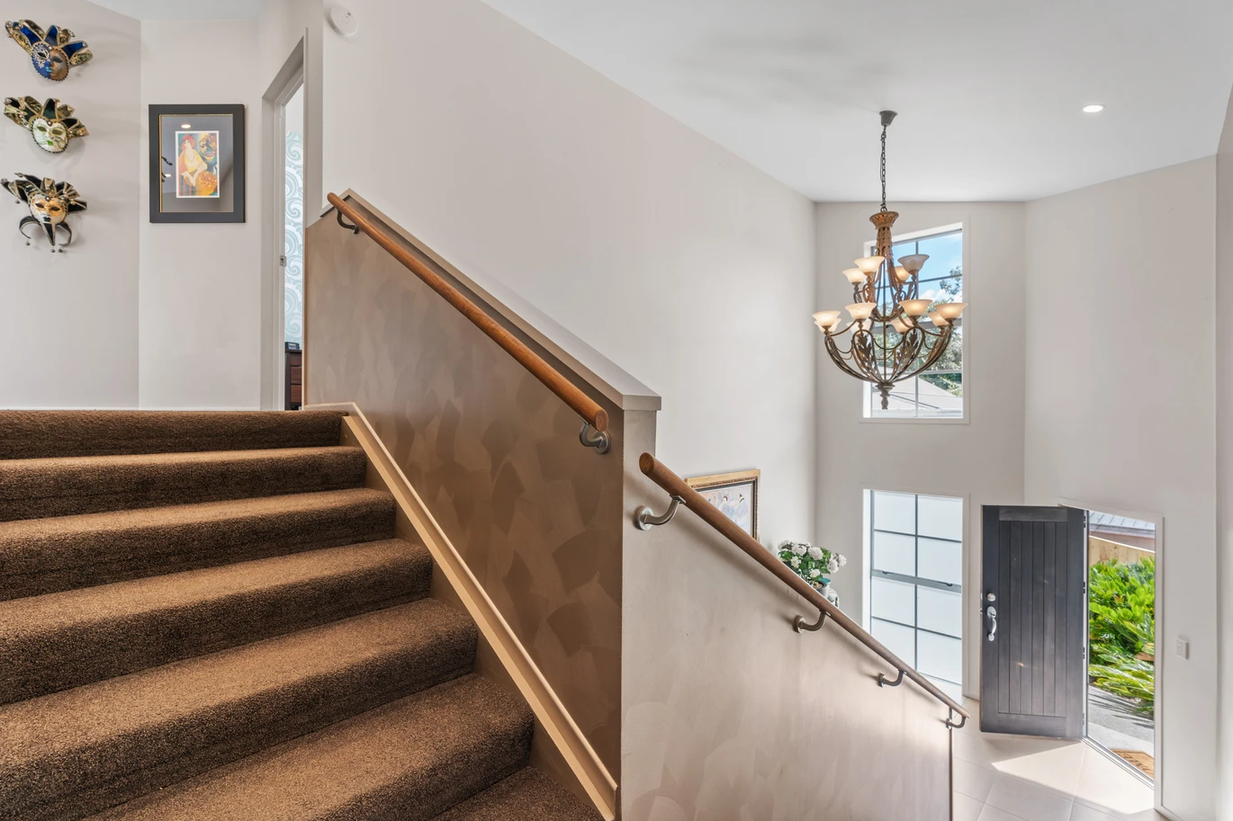 4 beds 2 baths house with double garage and sea views on 895m2 section, close to schools, shops, parks, reserves, beach, 31 Gilletta Road, Blockhouse Bay, Auckland