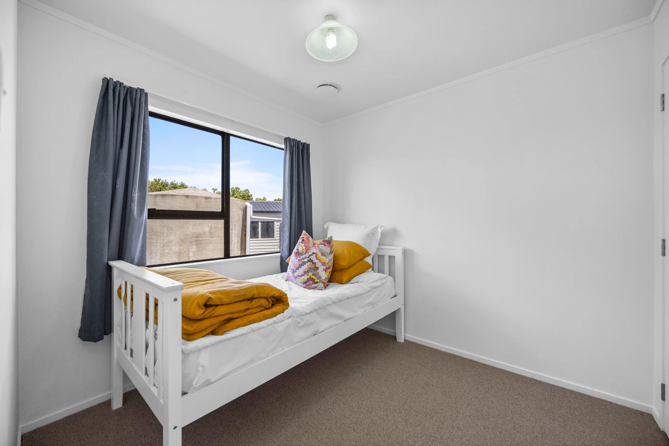 Freshly refurbished 4 beds 1 bath lifestyle house on 1.4ha section, near Karioitahi Beach and Clarks Beach, with beaches just minutes away, 20 Waipipi Wharf Road, Waiuku, Auckland