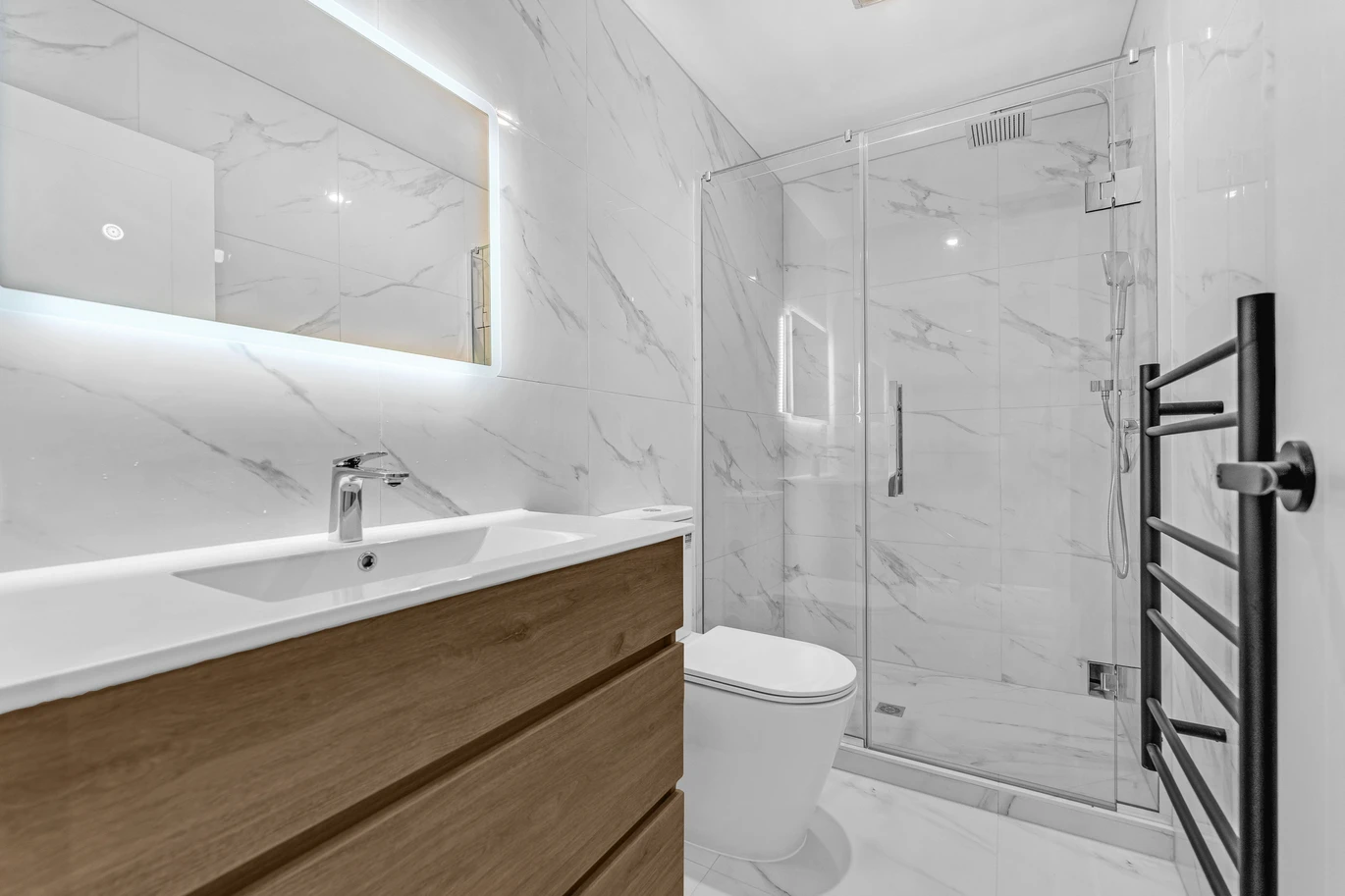 Brandnew freehold 3 beds 3.5 baths home with 3 ensuites and garage, walks to Highland Park Shopping Centre,, zoned for Howick Primary, Howick Intermediate, and Pakuranga College, 4/24 (Lot 6) Aberfeldy Avenue , Highland Park, Auckland