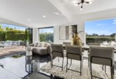 For rent, Fully renovated 3 beds 2 baths house with 3 garage parking spaces, plus additional parking for boat and caravan, Available Now, 7 Markham Place, Bucklands Beach, Auckland