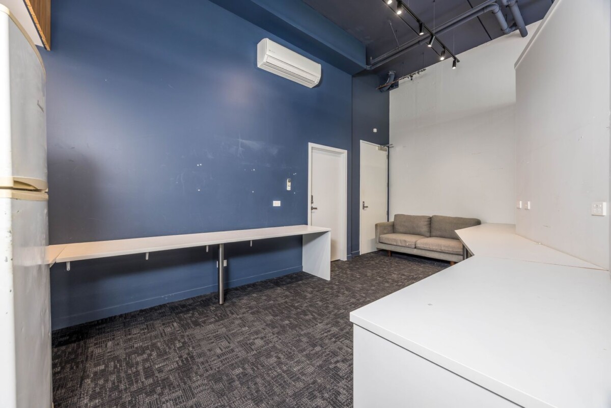 Within SugarTree complex, , 50m2 ground-floor commercial unit offers outstanding flexibility, with RC approved to convert this space into a one-bedroom + study residential apartment, Adding further value, the sale includes an additional separate title, comprising three ancillary facilities within the same building, to be sold together as one package, PD02/145 Nelson Street, Auckland Central, Auckland