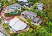 251m2 modern 3 beds 3 baths house with A separate media room and double garage on 527m2 section, with sweeping views over Westmere and the Seddon Fields, 15B Richard Street, Westmere, Auckland
