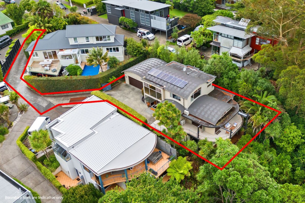 251m2 modern 3 beds 3 baths house with A separate media room and double garage on 527m2 section, with sweeping views over Westmere and the Seddon Fields, 15B Richard Street, Westmere, Auckland