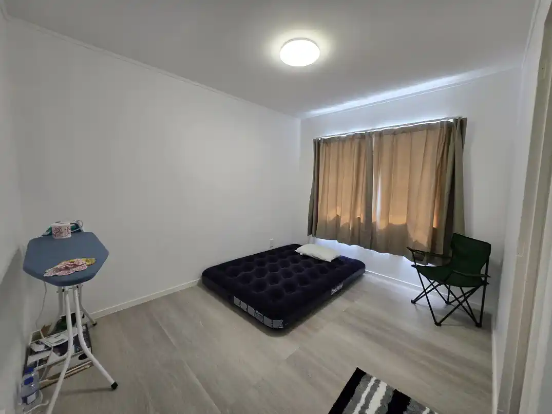 For rent, 3 beds 1 bath house, Available from Thursday, March 12, 62A Cambridge Terrace, Papatoetoe, Auckland