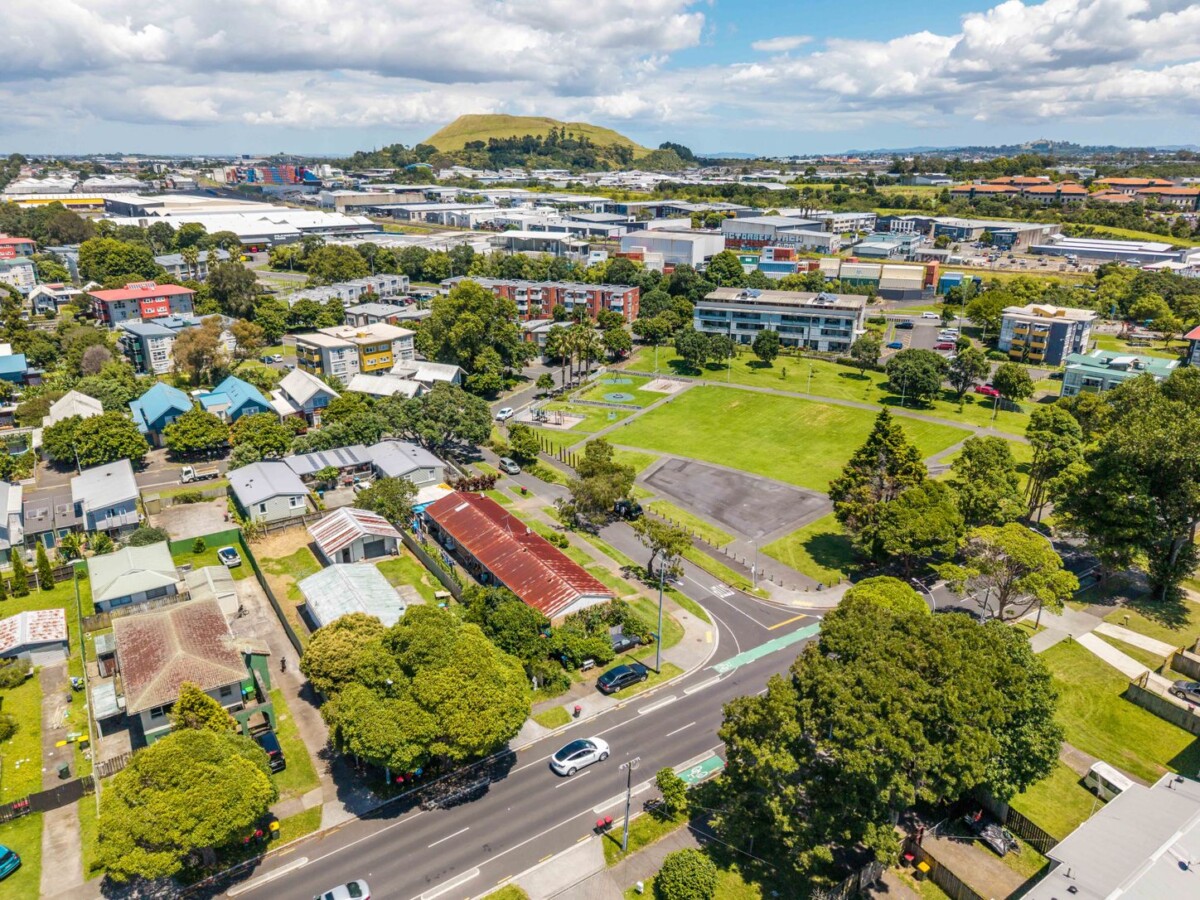 Once in 40 years, Current CV: $1,850,000, zoned for T/H’s and or Apartments, 4 x brick 2-bedroom units on 766m2 , each unit rented $390 per week, 25 Point England Road, Point England, Auckland