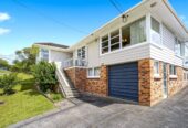 153m2 3 beds 1 bath house with garage and rumpus room, just a short walk to the Freyberg Community School and Te Whau Pathway(completing in 2026), close to cafes, shops, and reserves, 137 Tiroroa Avenue, Te Atatu South, Auckland