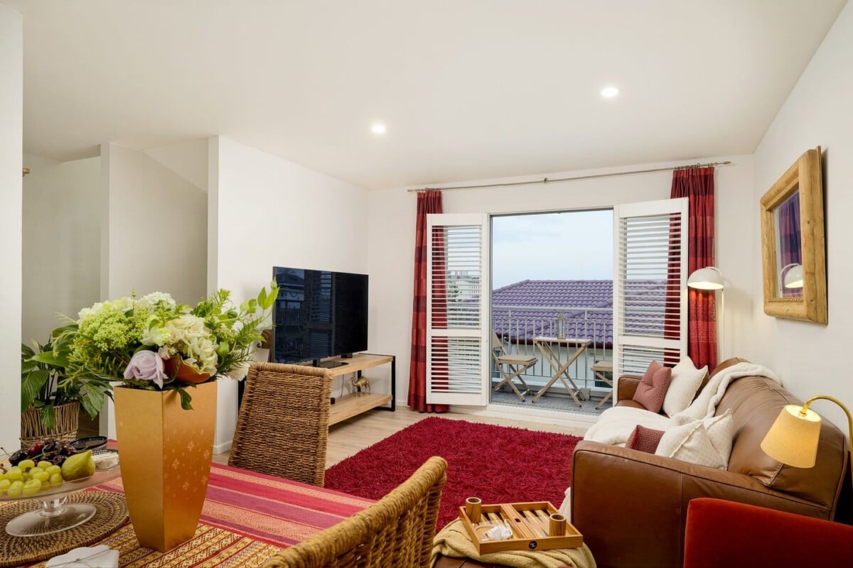 Once in 24 years, Auckland Grammar School. zone, 200m2 3 beds 1.5 baths home with double garage, nearby Grafton railway station, motorway access, and the CBD just minutes away, 6T Carlton Gore Road, Grafton, Auckland