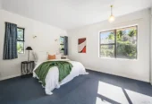 Brick 3 beds 2 baths house on 1050m2 section, 0.8 km to Onehunga High School, 0.9 km to Hillsborough School, 1 km to Three Kings School and Royal Oak Intermediate School, 33 Herd Road, Hillsborough, Auckland