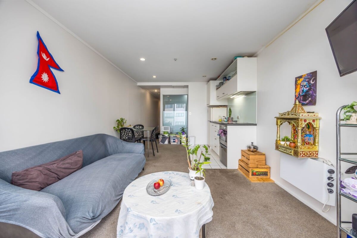 Auckland Girls Grammar School zone, 48m2 Freehold 2 beds 1 bath apartment, Nestled close to local schools and a variety of restaurants, 1115/53 Cook Street, Auckland Central, Auckland