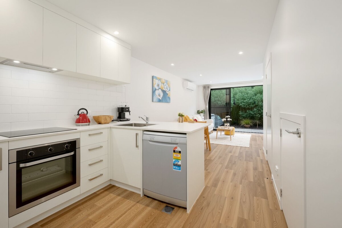 3 beds 1.5 bath home with car park, Crafted by G.J. Gardner Homes and backed by a Master Build Guarantee, Zoned for Glen Eden Intermediate and Green Bay High School, 22 Tokai Place, Glen Eden, Auckland