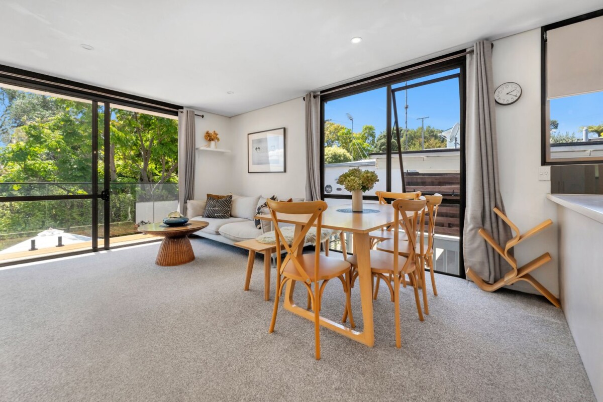 Standalone 3 beds 2 baths home with car port, on 1/3 share of 1097sqm section, just minutes from Birkenhead Shopping Mall, 3/58 Birkdale Road, Birkdale, Auckland