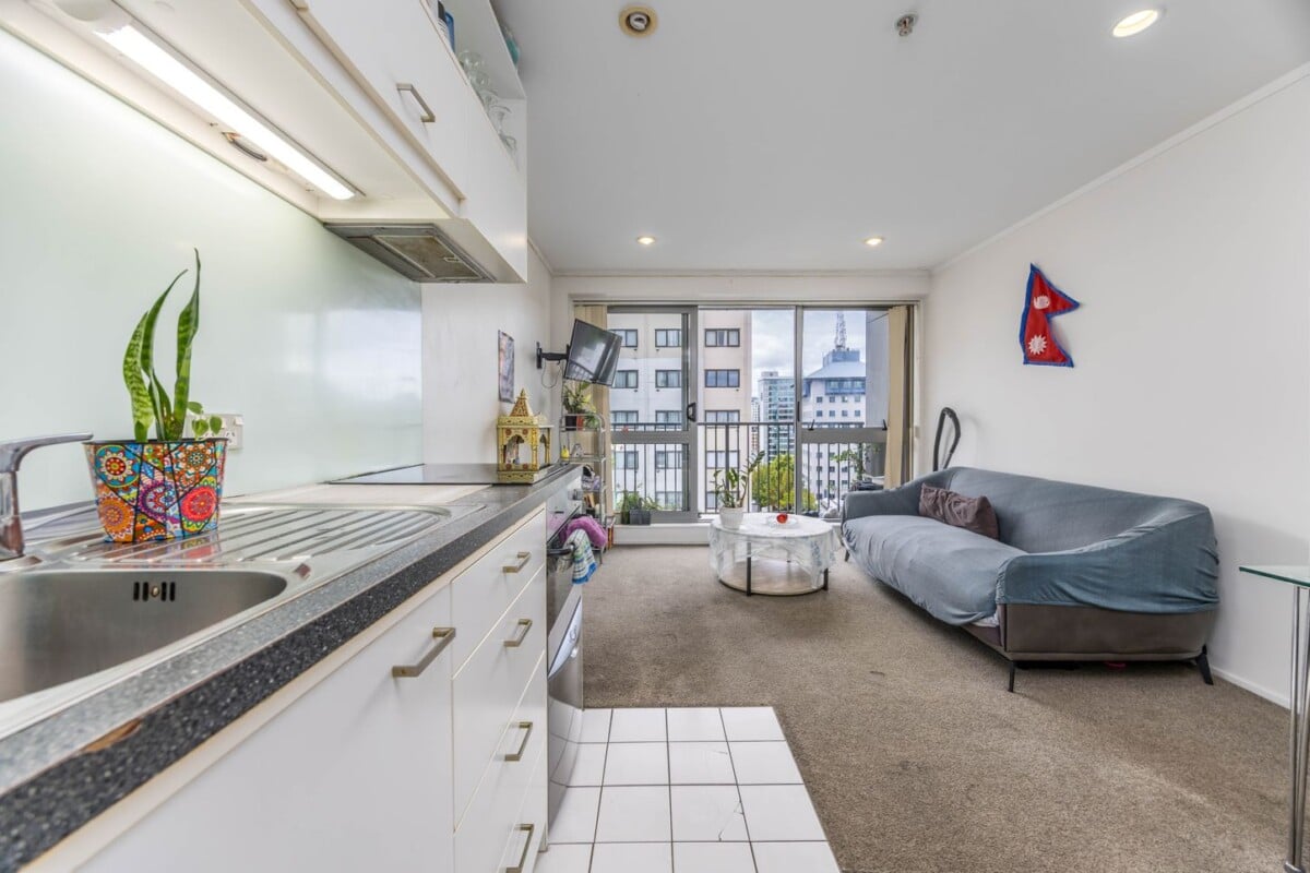 Auckland Girls Grammar School zone, 48m2 Freehold 2 beds 1 bath apartment, Nestled close to local schools and a variety of restaurants, 1115/53 Cook Street, Auckland Central, Auckland