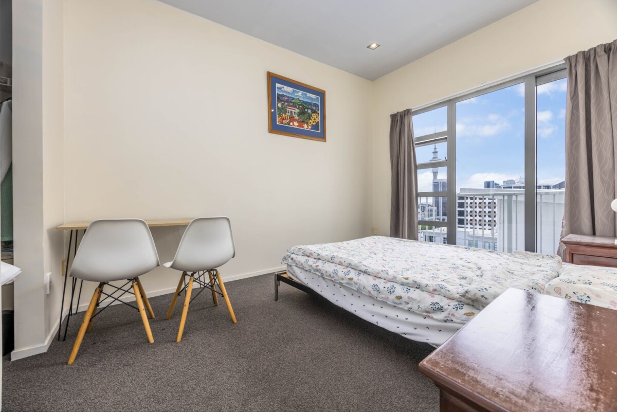 Auckland Grammar School Zone, Fully furnished, Leasehold 2-beds 1 bath 2 car parks multi level apartment, 7C/11A City Road, Auckland Central, Auckland