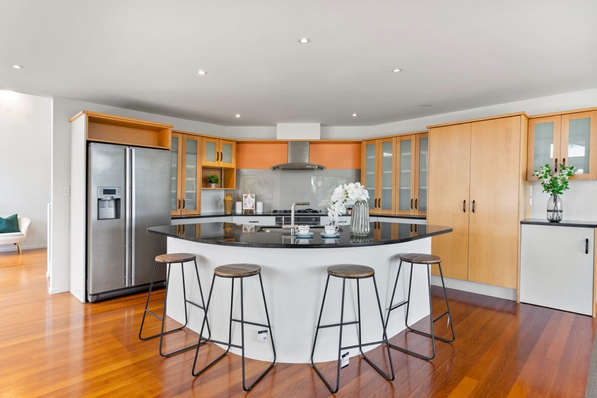 251m2 modern 3 beds 3 baths house with A separate media room and double garage on 527m2 section, with sweeping views over Westmere and the Seddon Fields, 15B Richard Street, Westmere, Auckland