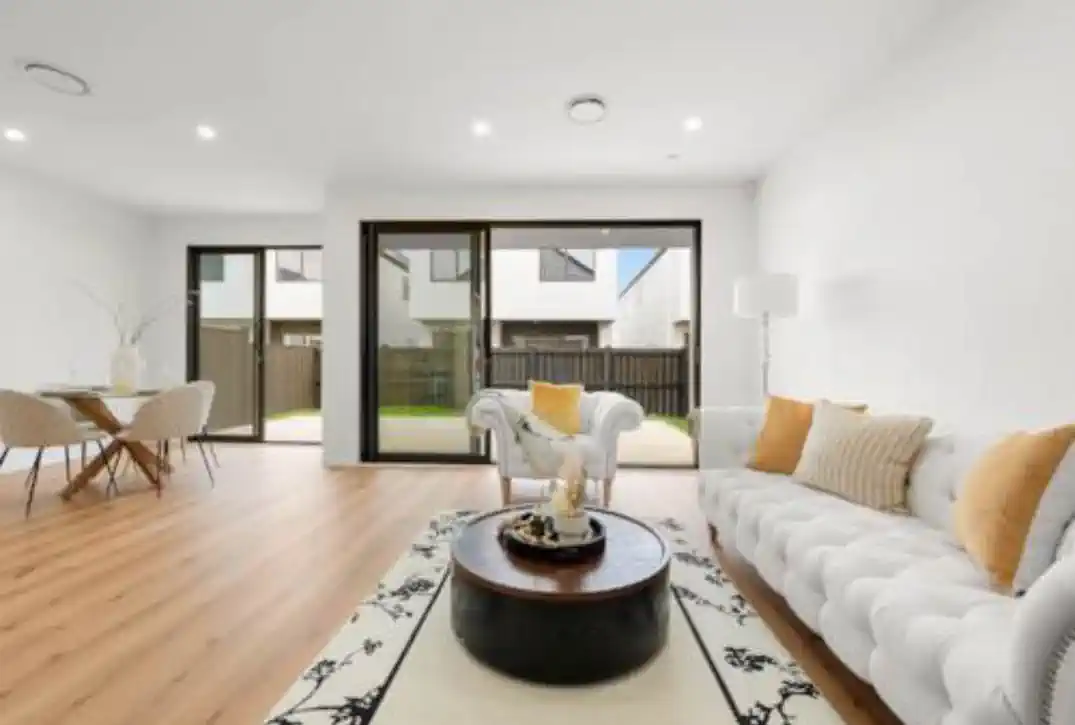 177m2 standalone 4 beds 3 baths house with garage, in the heart of the sought-after Karaka Village, 14 Murray Grey Lane, Karaka, Auckland