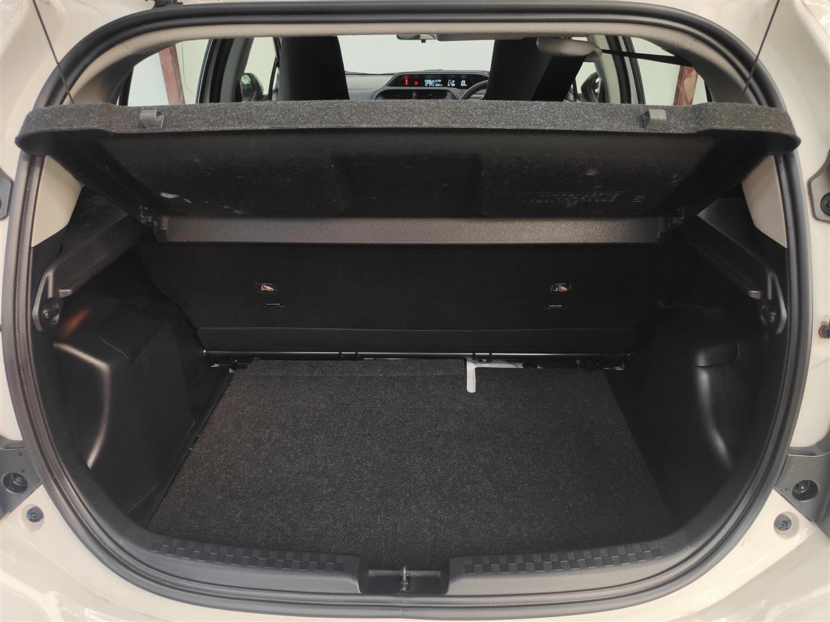 2020 Toyota Aqua L/HYBRID/ECO HATCHBACK/GRADE 4 Hatchback Automatic, 5 seats, New Import, 1,500 cc, 100,024 km