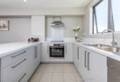 Double Grammar school zone, 2 beds + big office 2.5 baths 2 car parks mixed-use townhouse, 1 Title, 2 Addresses, Separate-Access 40m2 office with toilet downstairs, Vendors have purchased elsewhere, 0.9km to Auckland Girls’ Grammar School, 1km to Auckland Grammar,  5/1 Glenside Crescent, Grafton, Auckland
