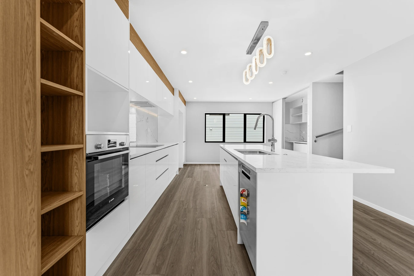 Brandnew freehold 3 beds 3.5 baths home with 3 ensuites and garage, walks to Highland Park Shopping Centre,, zoned for Howick Primary, Howick Intermediate, and Pakuranga College, 4/24 (Lot 6) Aberfeldy Avenue , Highland Park, Auckland