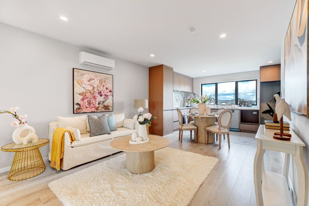 Dual Living , Brandnew 5 beds 4 baths home with 1-bed fully self-contained flat, just moments from schools, cafés, parks, motorway access, 27-37 Awhi Way, Karaka, , Auckland