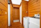 Standalone 3 beds house with garage and car parks, close to WestCity Waitakere Mall, Lincoln Road Shopping Centre, local schools, 5/7 Duncan Avenue, Te Atatu South, Auckland