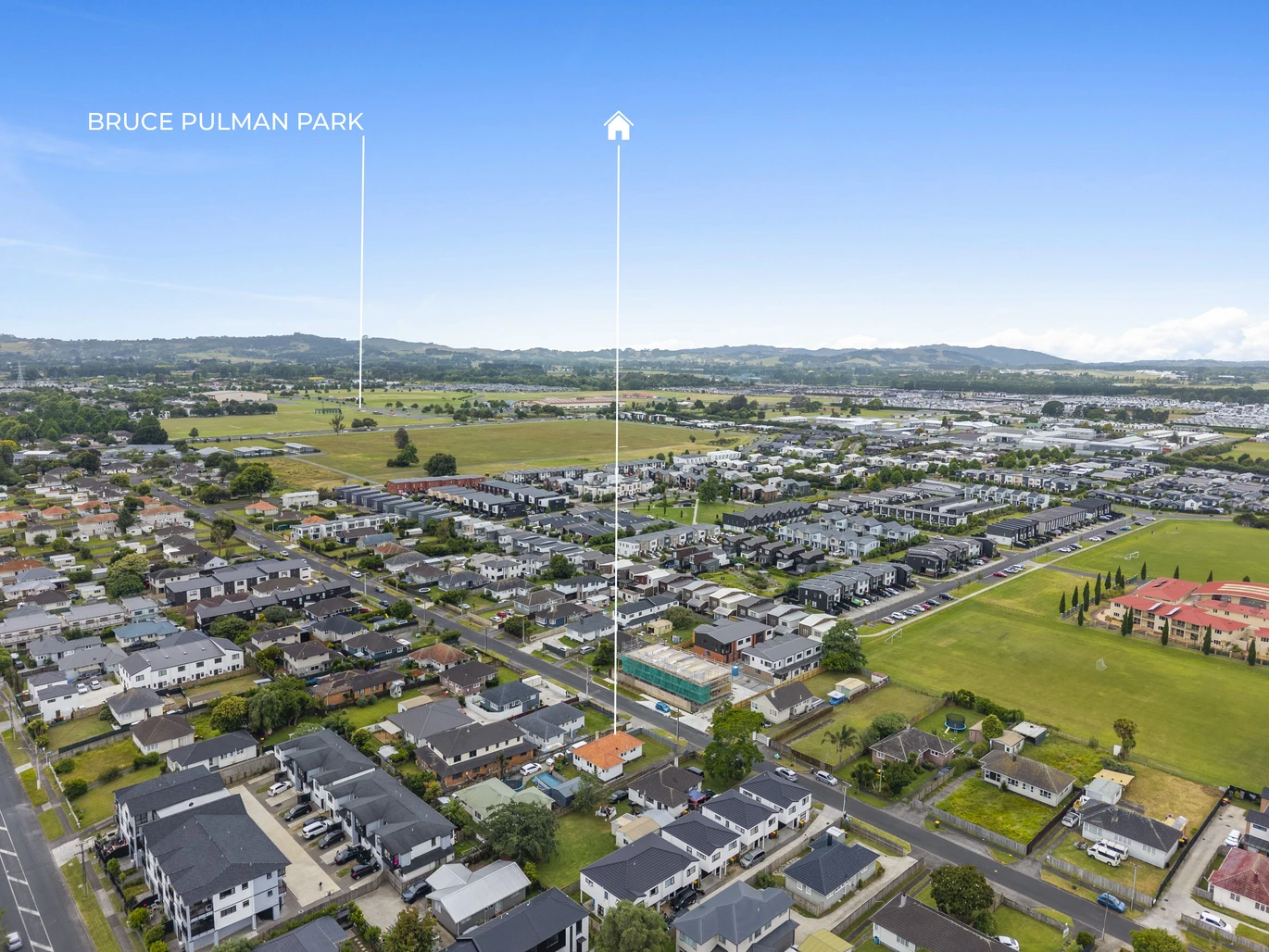 3 beds house with garage on 426m2 section, close to Papakura town centre, Southgate Shopping Centre , schools, motorway access, 31 Arimu Road, Papakura, Auckland