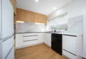 Brick and tile 3 beds house with garage on 503m2 section, close to local schools, shops, and community facilities, 3 Lanier Place, Glendene, Auckland