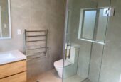 For rent, 3 beds + 1 study 2 baths townhouse with garage, Zoned for Macleans Primary School, Howick Intermediate and Pakuranga College, available 25th February, 15C Minaret Drive, Bucklands Beach, Auckland