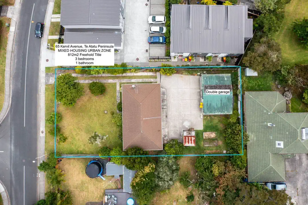 3 beds house on 812m2 section, RC Submitted for 5 new 4 beds home with garage, can be sold with or without the RC, 0.5 km to Peninsula Primary School, 0.6 km to Matipo Road School and Te Atatu Intermediate, 65 Kervil Avenue, Te Atatu Peninsula, Auckland