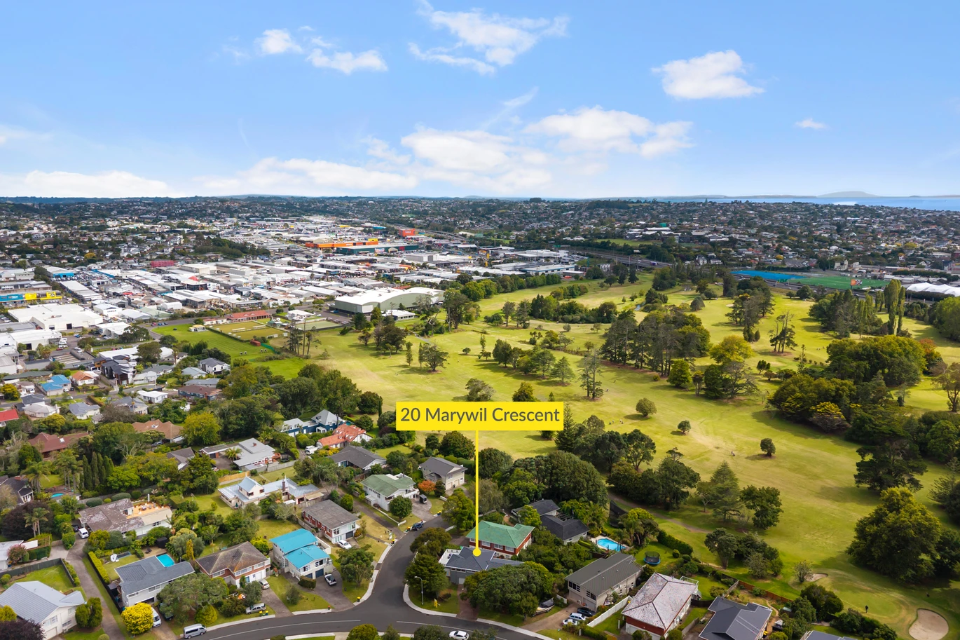Renovated 4 beds 2 baths house on 733m2 section, Zoned for Westlake Girls High School and close to shops, supermarkets, sports facilities, motorway access, and just metres from Takapuna Golf Course, 20 Marywil Crescent, Hillcrest, Auckland