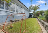 4 beds 2 baths house with double garage and sea views on 895m2 section, close to schools, shops, parks, reserves, beach, 31 Gilletta Road, Blockhouse Bay, Auckland