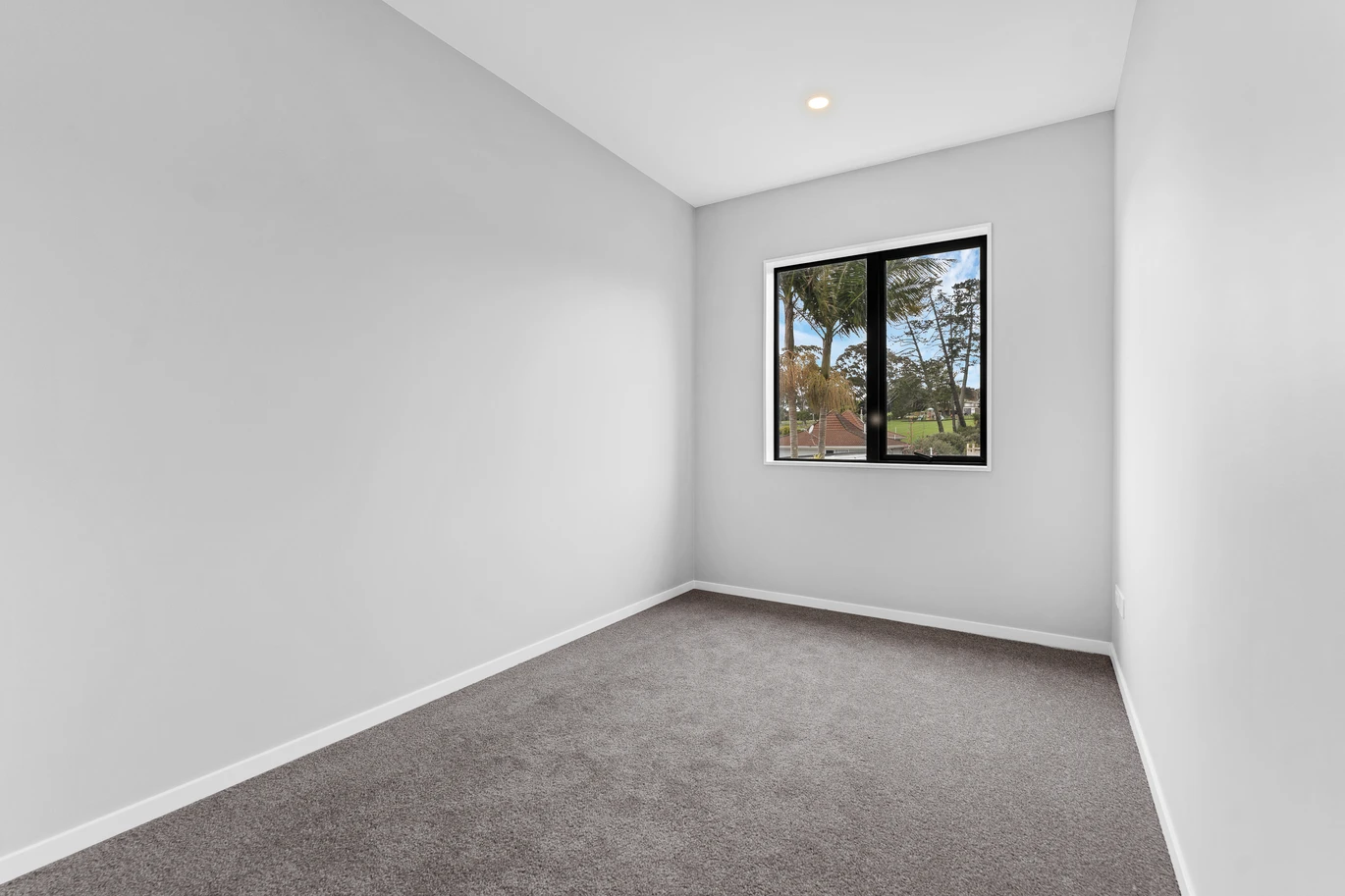 Brandnew freehold 3 beds 3.5 baths home with 3 ensuites and garage, walks to Highland Park Shopping Centre,, zoned for Howick Primary, Howick Intermediate, and Pakuranga College, 4/24 (Lot 6) Aberfeldy Avenue , Highland Park, Auckland