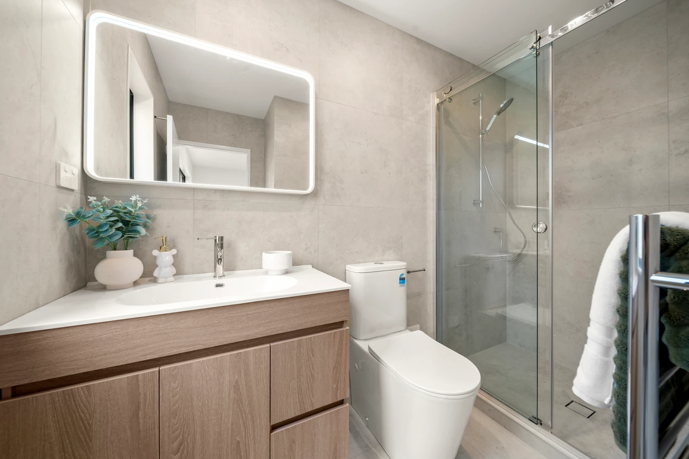 10-Year Stamford Building Warranty, 125m2 Brandnew freehold 3 beds 2.5 baths home with garage, close to schools, Westfield Albany, Massey University, motorway access, Lot 4/13 Rengarenga Rise, Fairview Heights, Auckland