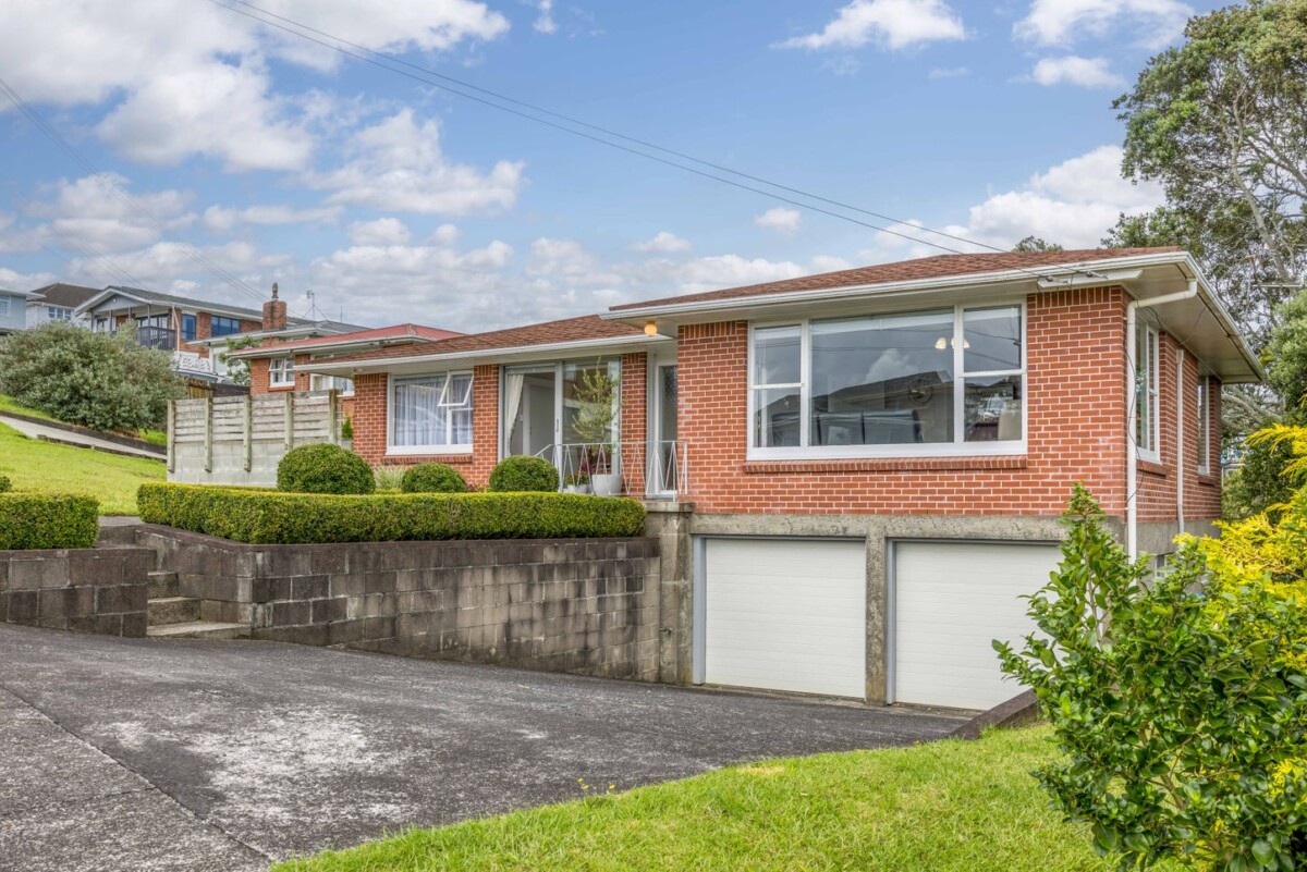 Once in 35 years, 217m2 Brick and tile 3 beds 1.5 baths house with double garage on 690m2 section, huge basement area, walks to Lynfield College, 14 John Davis Road, Mt Roskill, Auckland