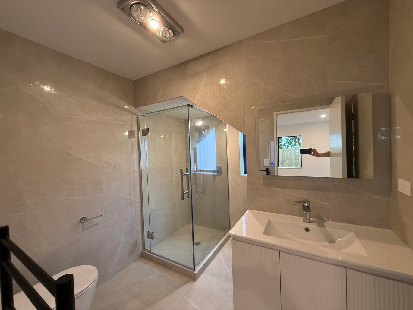 Freehold smart layout 2 beds 2.5 baths home, ground floor versatile room with 1 bath, Walk to Highland Park Shopping Centre, Zoned for Howick Primary, Howick Intermediate, and Pakuranga College, 7/24 (Lot 4) Aberfeldy Avenue, Highland Park, Auckland