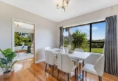 Brick 3 beds 2 baths house on 1050m2 section, 0.8 km to Onehunga High School, 0.9 km to Hillsborough School, 1 km to Three Kings School and Royal Oak Intermediate School, 33 Herd Road, Hillsborough, Auckland