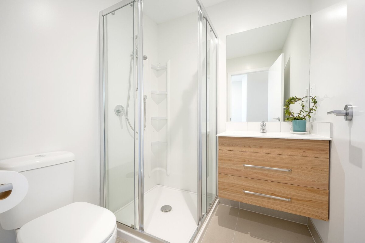 3 beds 1.5 bath home with car park, Crafted by G.J. Gardner Homes and backed by a Master Build Guarantee, Zoned for Glen Eden Intermediate and Green Bay High School, 22 Tokai Place, Glen Eden, Auckland