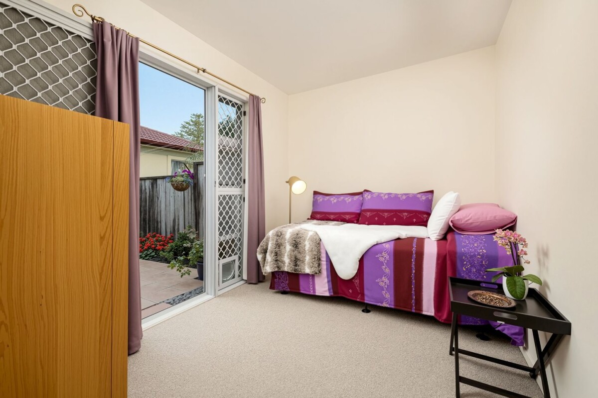 Once in 24 years, Auckland Grammar School. zone, 200m2 3 beds 1.5 baths home with double garage, nearby Grafton railway station, motorway access, and the CBD just minutes away, 6T Carlton Gore Road, Grafton, Auckland