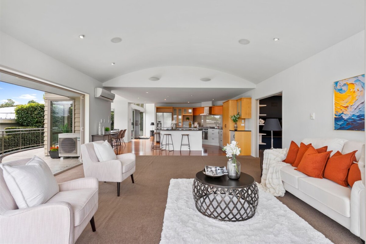 251m2 modern 3 beds 3 baths house with A separate media room and double garage on 527m2 section, with sweeping views over Westmere and the Seddon Fields, 15B Richard Street, Westmere, Auckland