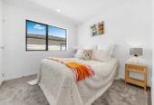 Brandnew 7 beds 6.5 baths house with double garage and 2 beds granny on 431m2 section, next to a peaceful reserve, vendors ant it sold, 8 Hing Street, Flat Bush, Auckland