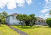 Once over 30 years, 3 beds house on 938m2 section, 13 Waione Avenue, Te Atatu Peninsula, Auckland