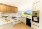Move-in ready, 151m2 Renovated 4 beds 2.5 baths home with double garage, close to schools, parks, shops, and public transport, 41A Ennis Avenue, Pakuranga Heights, Auckland