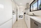 3 beds house with carport, 0.4 km to Glenavon School, 0.5 km to Chaucer School, 0.9 km to Blockhouse Bay Intermediate, 1.7 km to Lynfield College, 25a Matata Street, Blockhouse Bay, Auckland