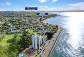 Beachside 2 beds 1 bath 1 car park apartment, 0.7 km to Kohimarama School, 1.6 km to Selwyn College, 3.9 km to Baradene College, 2A/163 Tamaki Drive, Kohimarama, Auckland