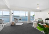 Beachside 2 beds 1 bath 1 car park apartment, 0.7 km to Kohimarama School, 1.6 km to Selwyn College, 3.9 km to Baradene College, 2A/163 Tamaki Drive, Kohimarama, Auckland