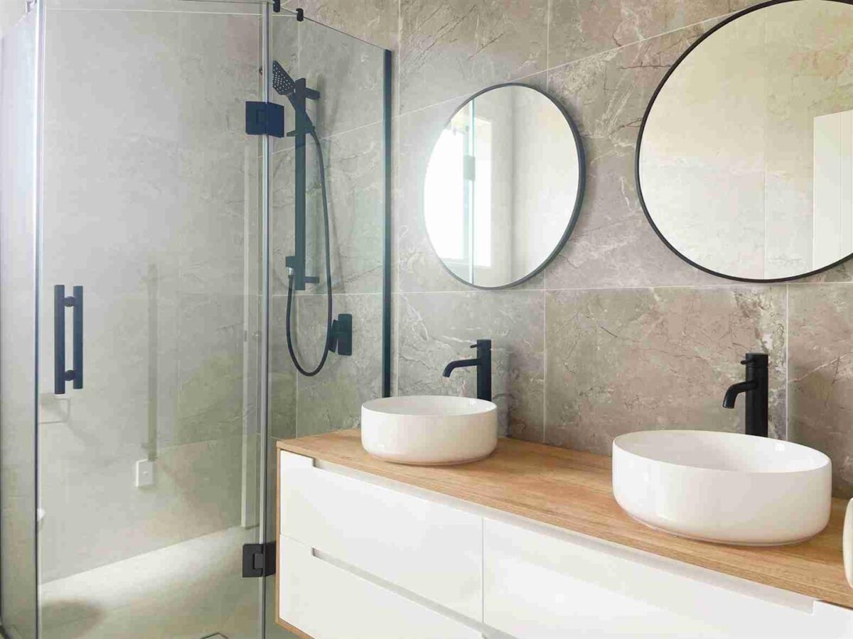 10 Year Builder Guarantee, brandnew 2 beds + study 1 bath with backyard, deck and 2 car parks, Close to shops, cafes, schools, and other amenities, 236 Bremner Road, Karaka, Auckland