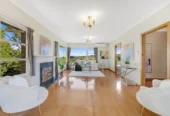 Brick 3 beds 2 baths house on 1050m2 section, 0.8 km to Onehunga High School, 0.9 km to Hillsborough School, 1 km to Three Kings School and Royal Oak Intermediate School, 33 Herd Road, Hillsborough, Auckland