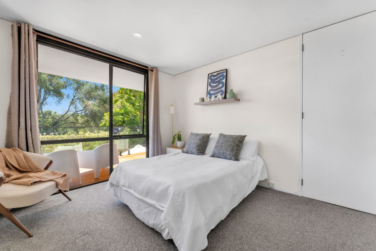 Standalone 3 beds 2 baths home with car port, on 1/3 share of 1097sqm section, just minutes from Birkenhead Shopping Mall, 3/58 Birkdale Road, Birkdale, Auckland