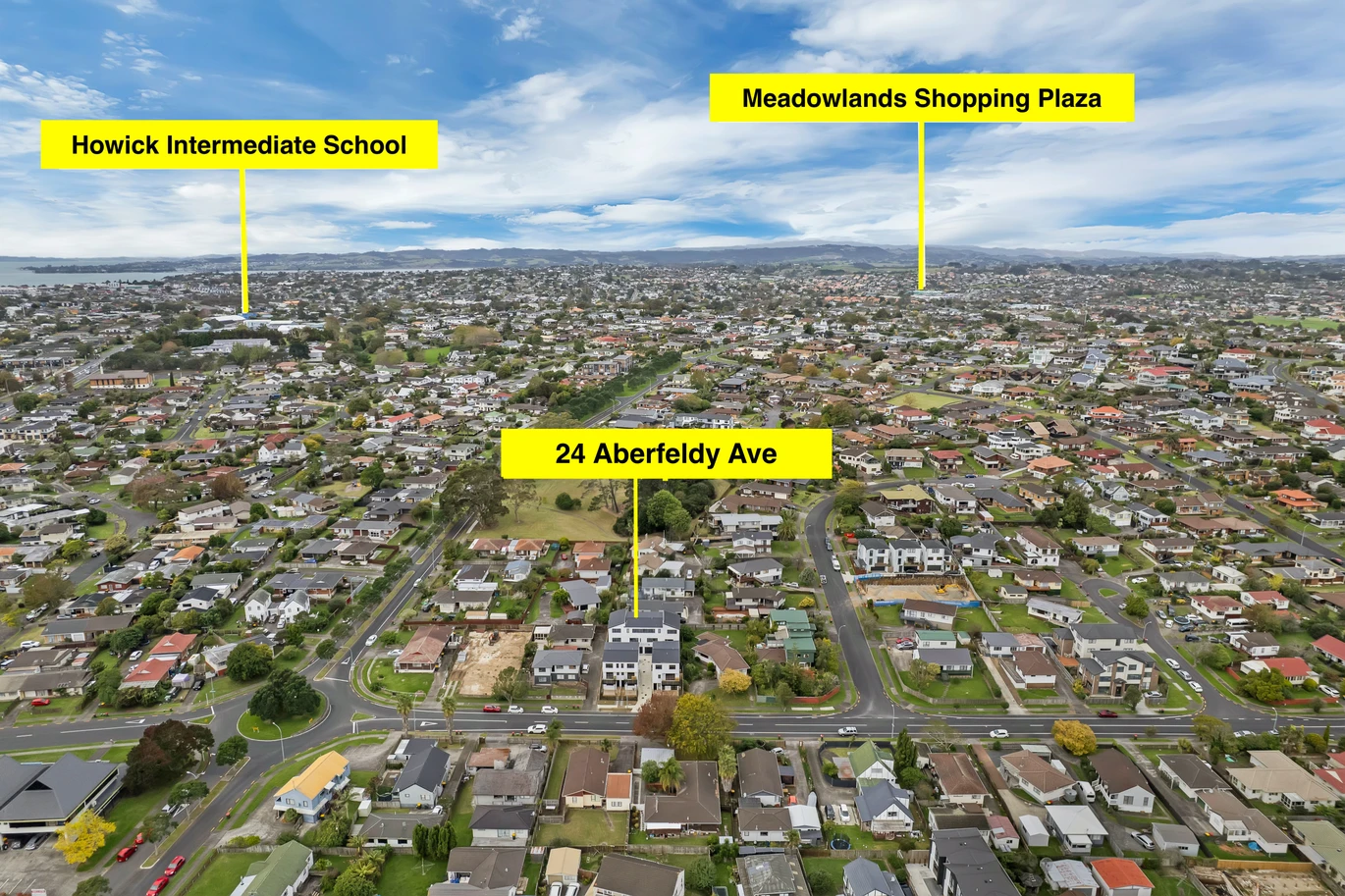 Brandnew freehold 3 beds 3.5 baths home with 3 ensuites and garage, walks to Highland Park Shopping Centre,, zoned for Howick Primary, Howick Intermediate, and Pakuranga College, 4/24 (Lot 6) Aberfeldy Avenue , Highland Park, Auckland